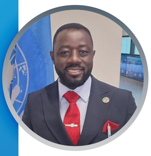 A person in a suit and tie

AI-generated content may be incorrect.